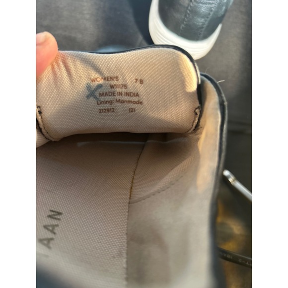 Cole Haan Black Leather Lace Up Sneakers Comfortable Everyday Casual Shoes - Picture 6 of 6